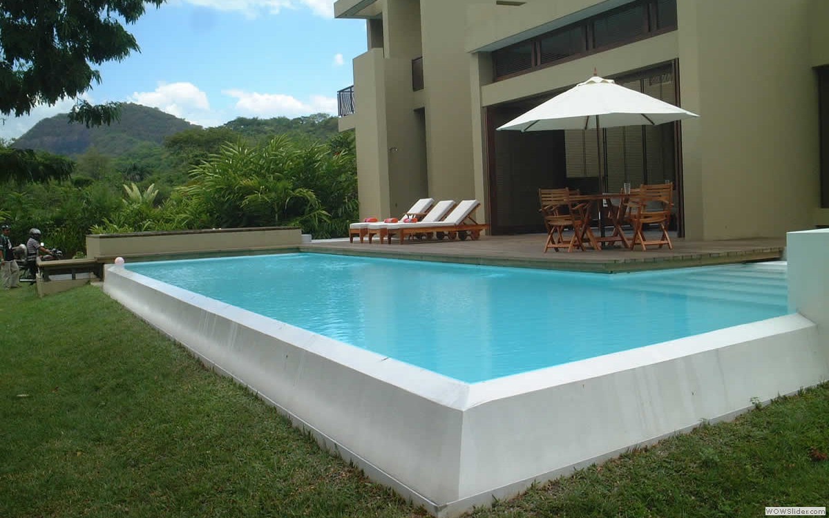 4_piscina_fachada